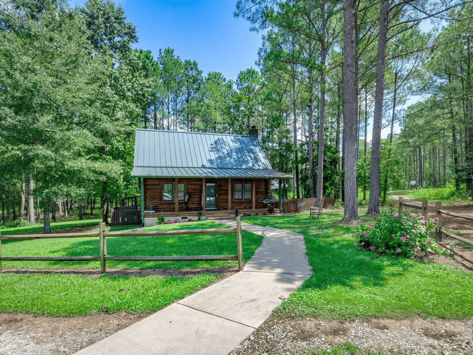 Gunrise Farms is exclusively listed by Milliken Advisors Realty Group.